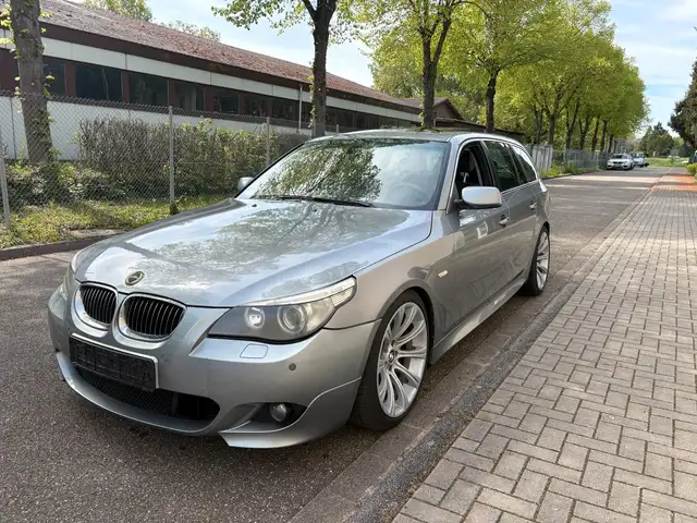 BMW 545 i V8 touring AUTOMATIK 333PS Klima Navi