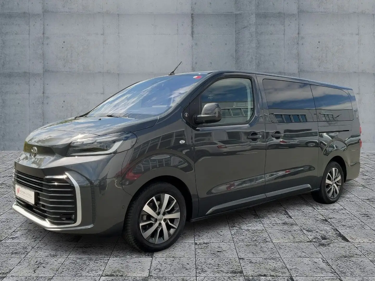 Toyota Proace Verso L2 2.0 D-4D TEAM D LED+NAVI+ACC+RFK Grijs - 2