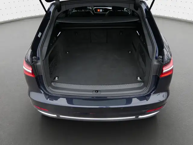 Audi A6 view 12