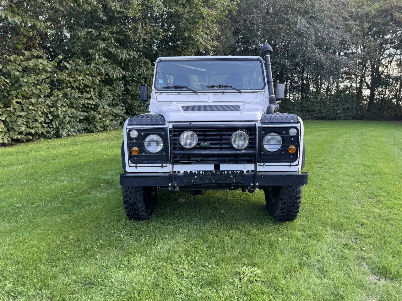 Land Rover Defender Typ 90 County, foto 12