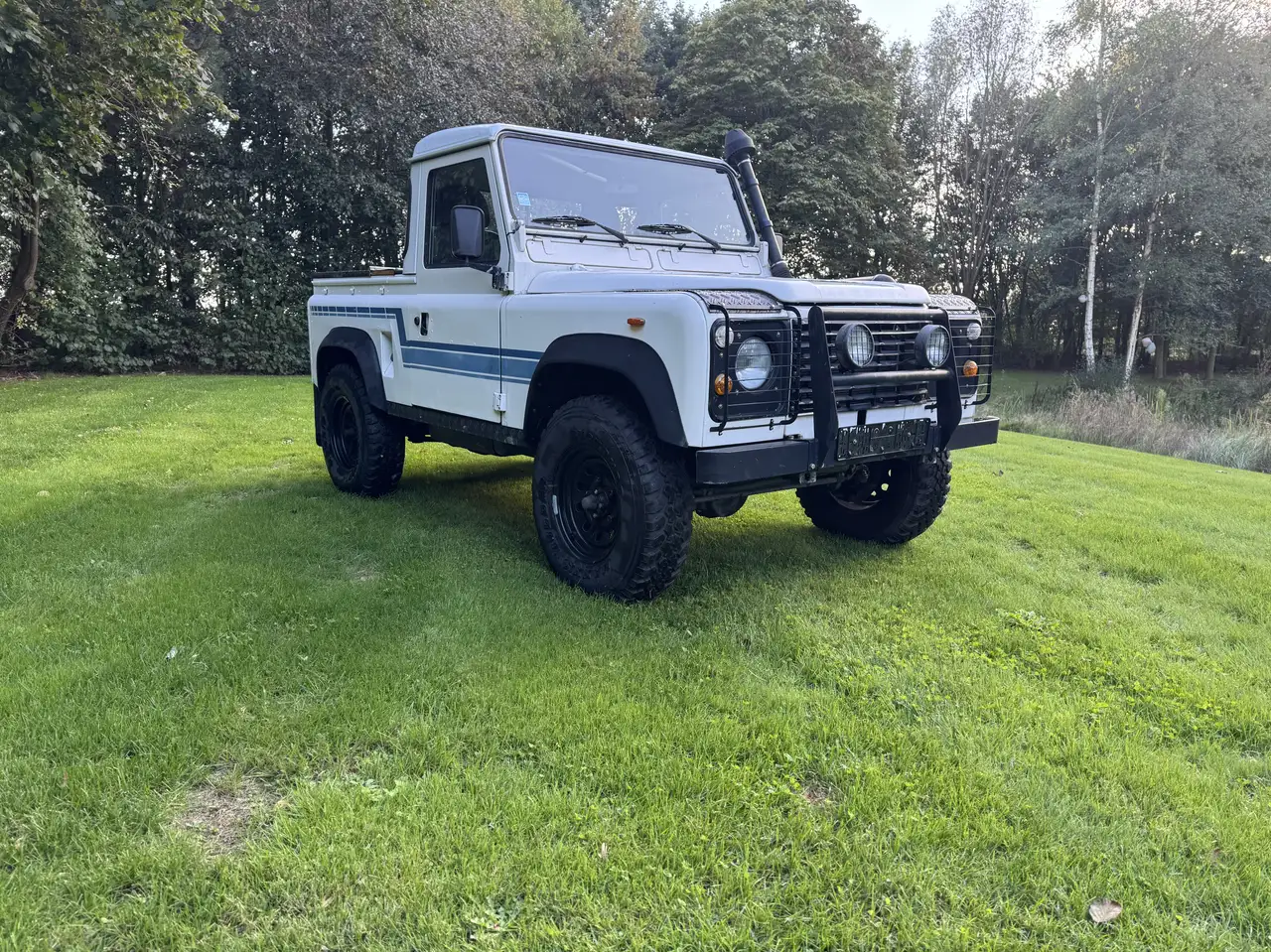 Land Rover Defender Typ 90 County, foto 7