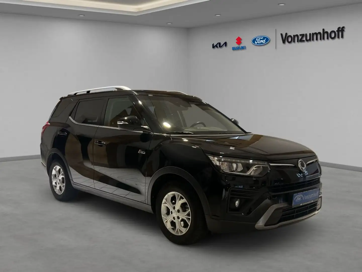 SsangYong Tivoli Grand 1.5 T-GDi 2WD Quartz Schwarz - 2
