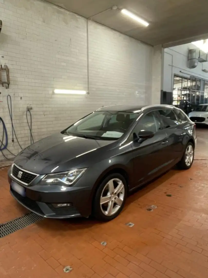 SEAT Leon 1.6 TDI 115 CV DSG ST Business Blu/Azzurro - 1