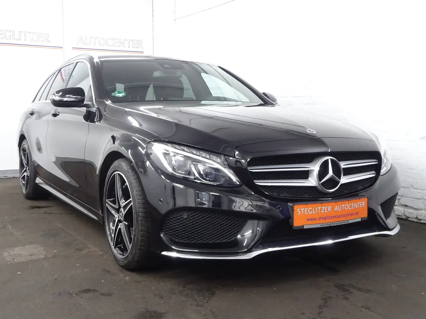 Mercedes-Benz C 200 T CGI Edition C AMG Line 9G LED/Kamera/TW/Navi/PDC Schwarz - 2