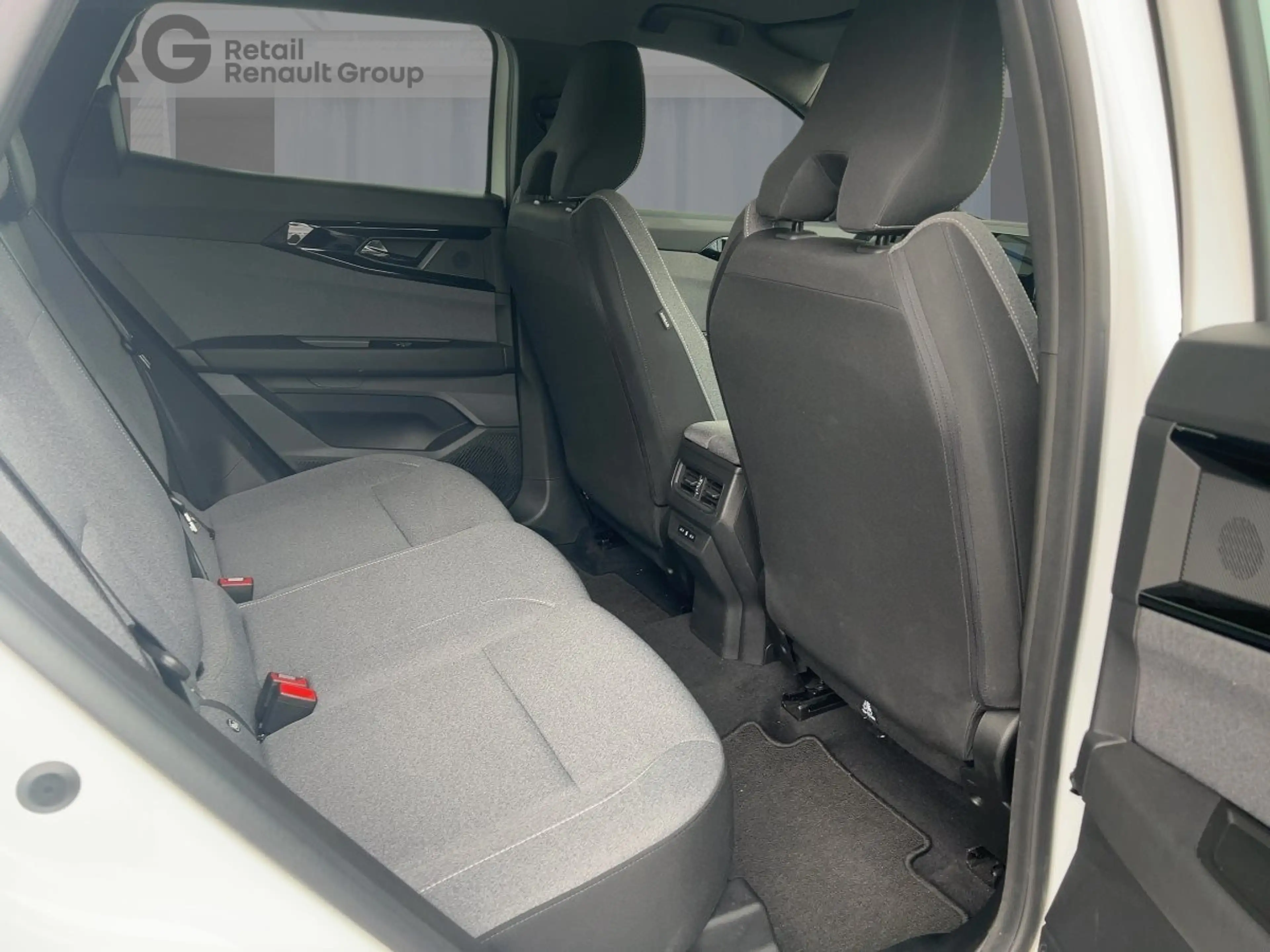Renault Austral Evolution Mild Hybrid 160 Automatik PDC BT — photo 9