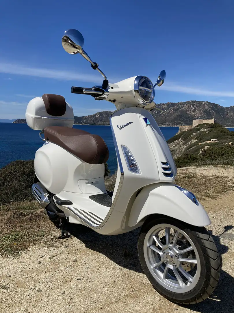 Vespa Primavera 125 - 1