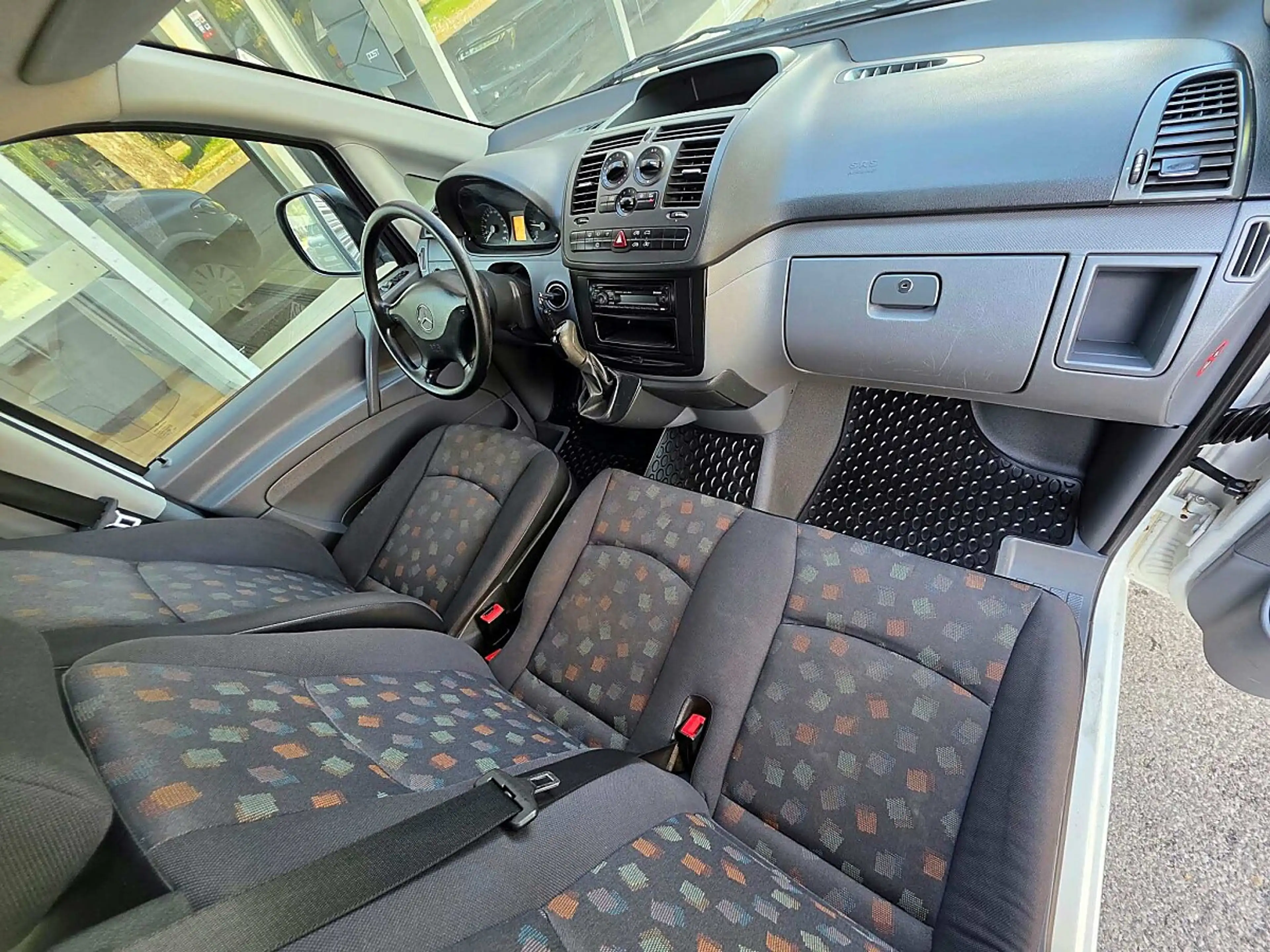 Mercedes-Benz Vito 111 CDI Eco Bus extralang Aut. — photo 7