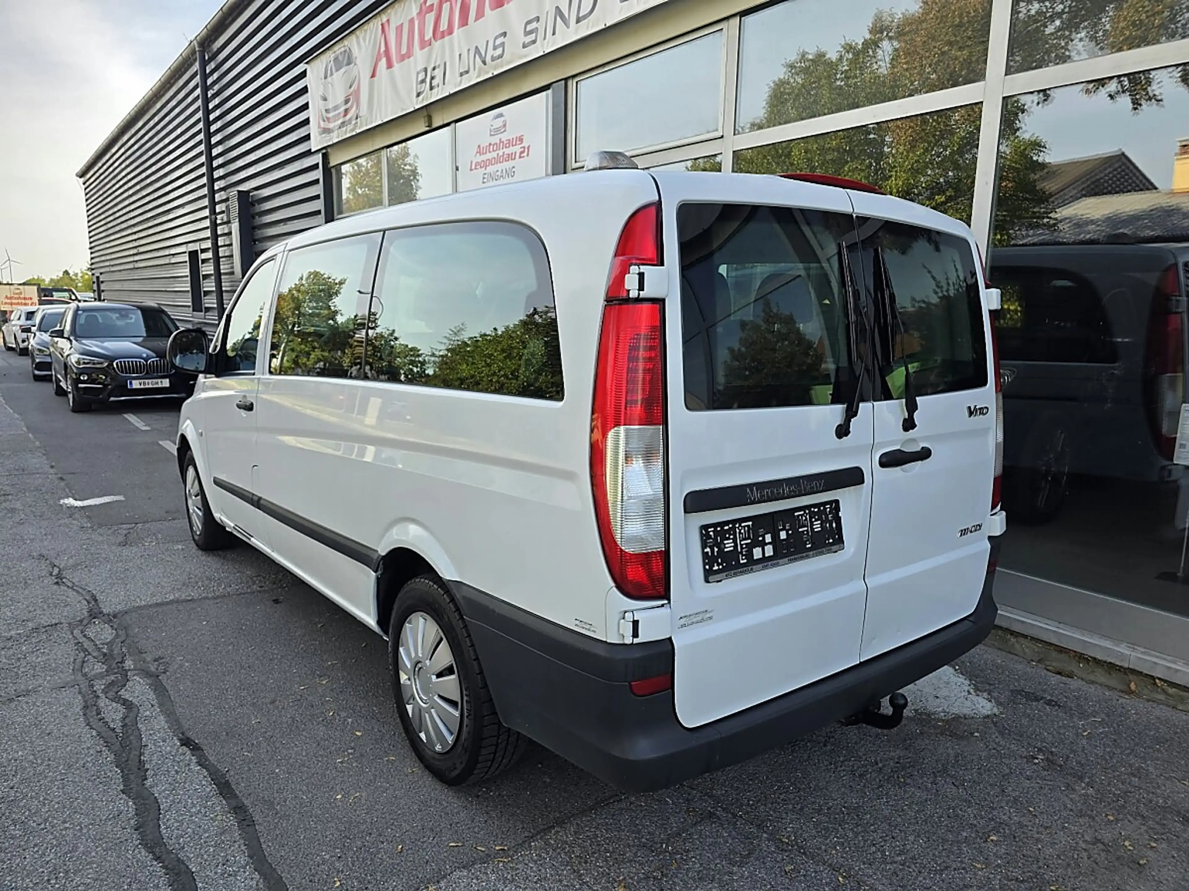 Mercedes-Benz Vito 111 CDI Eco Bus extralang Aut. — photo 3