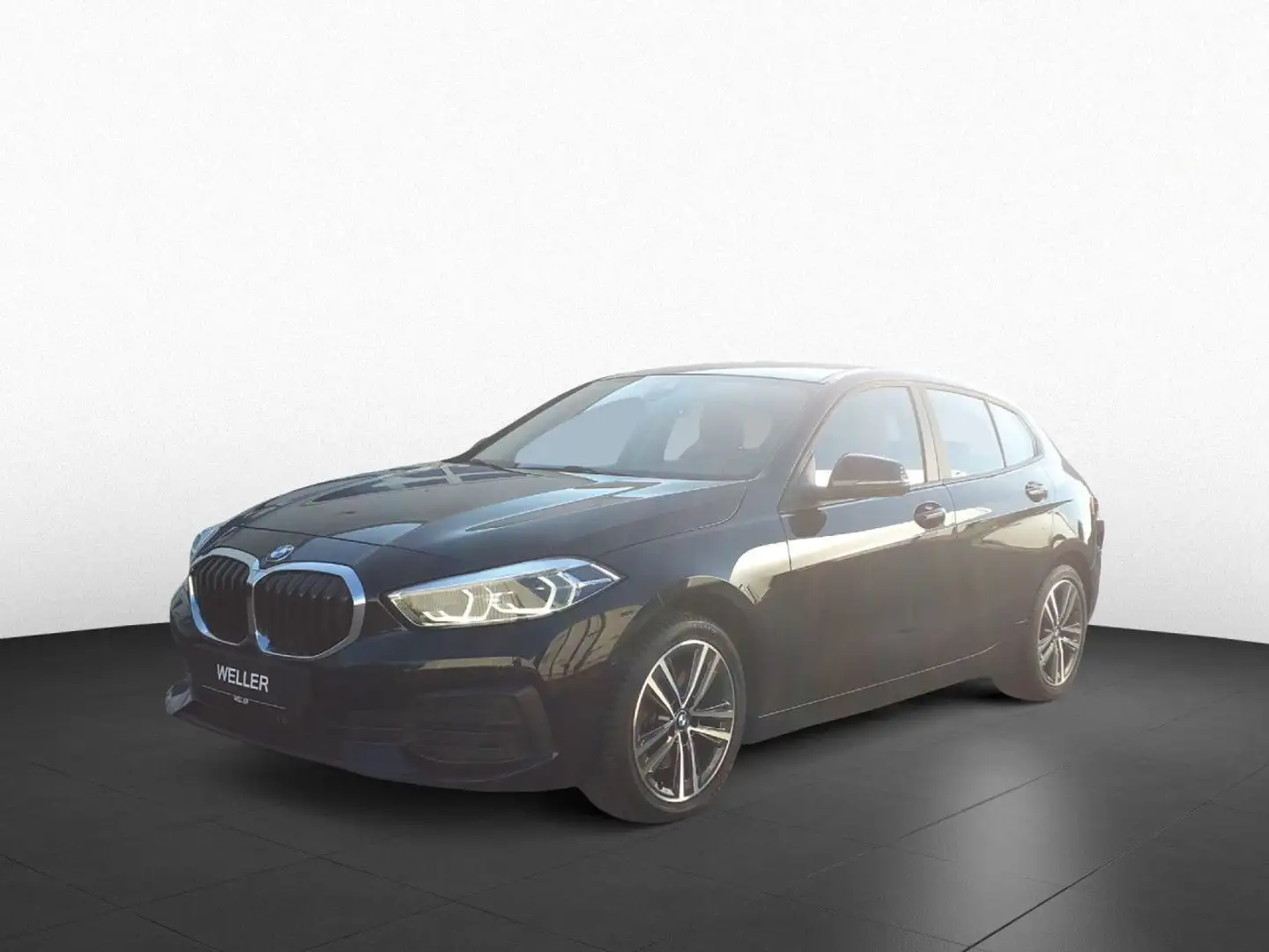 BMW 118 i Advantage LED LCPr Sportsi SHZ DAB PDC 17" Schwarz - 2