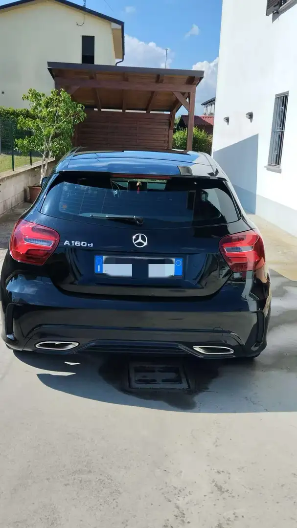 Mercedes-Benz 180 A 180 d amg Negru - 2