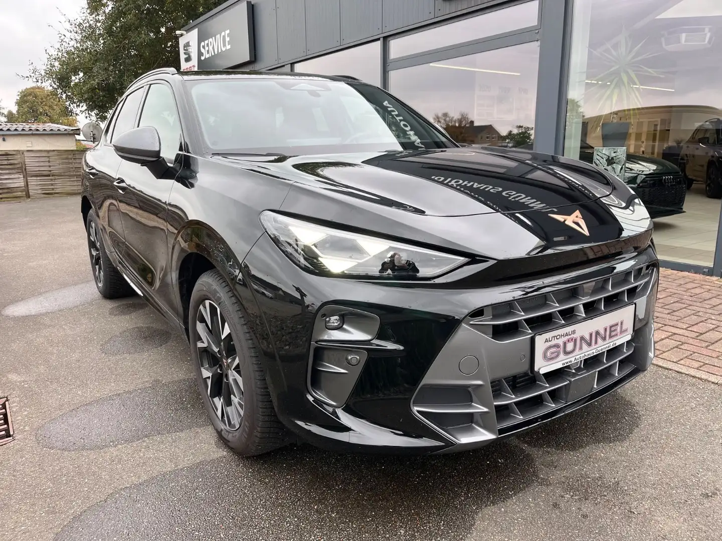 CUPRA Terramar 1.5 eTSI EDGE-Digital-AHK-NAVI Schwarz - 1