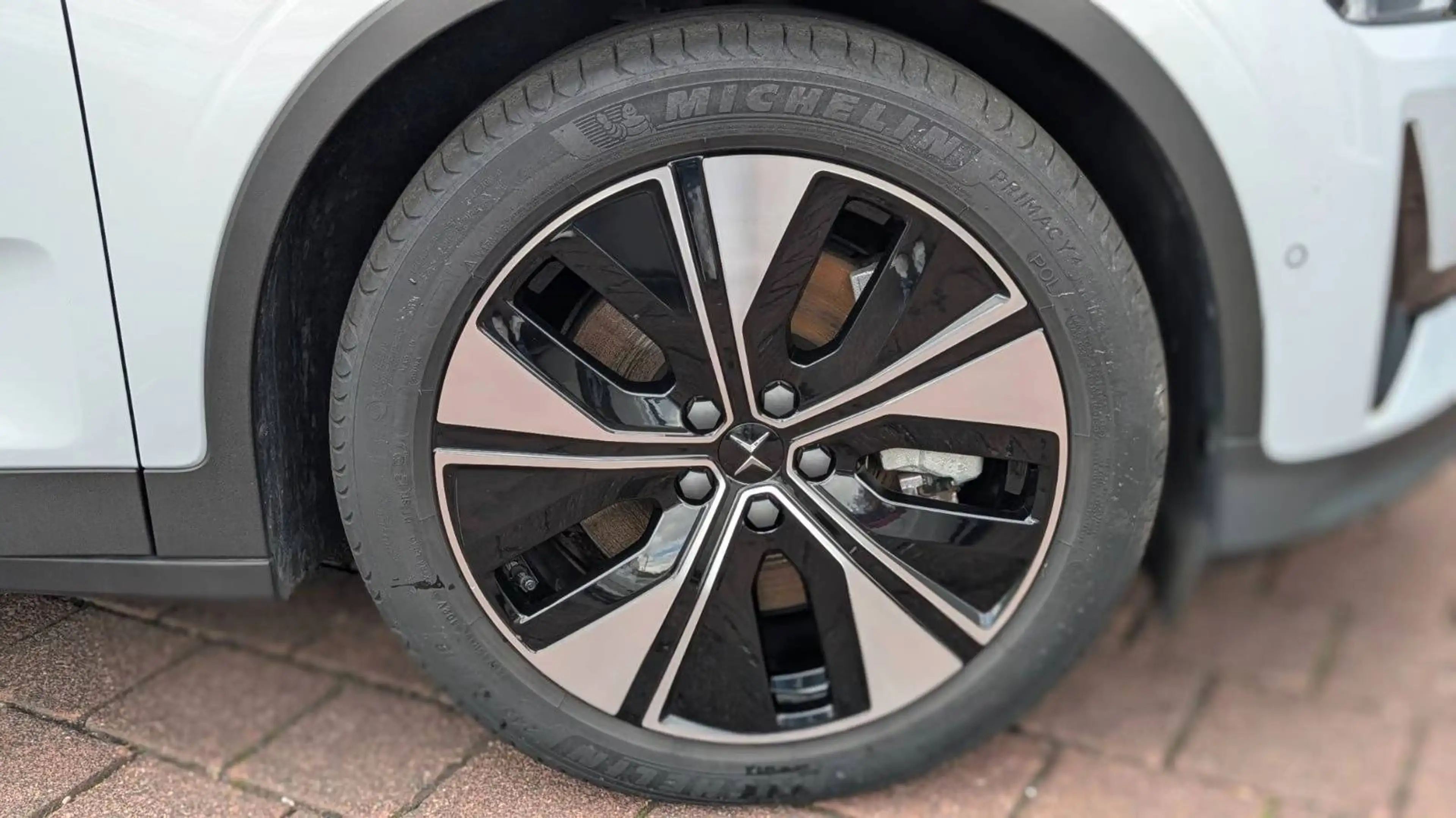 Polestar 2 Long Range Dual — photo 14