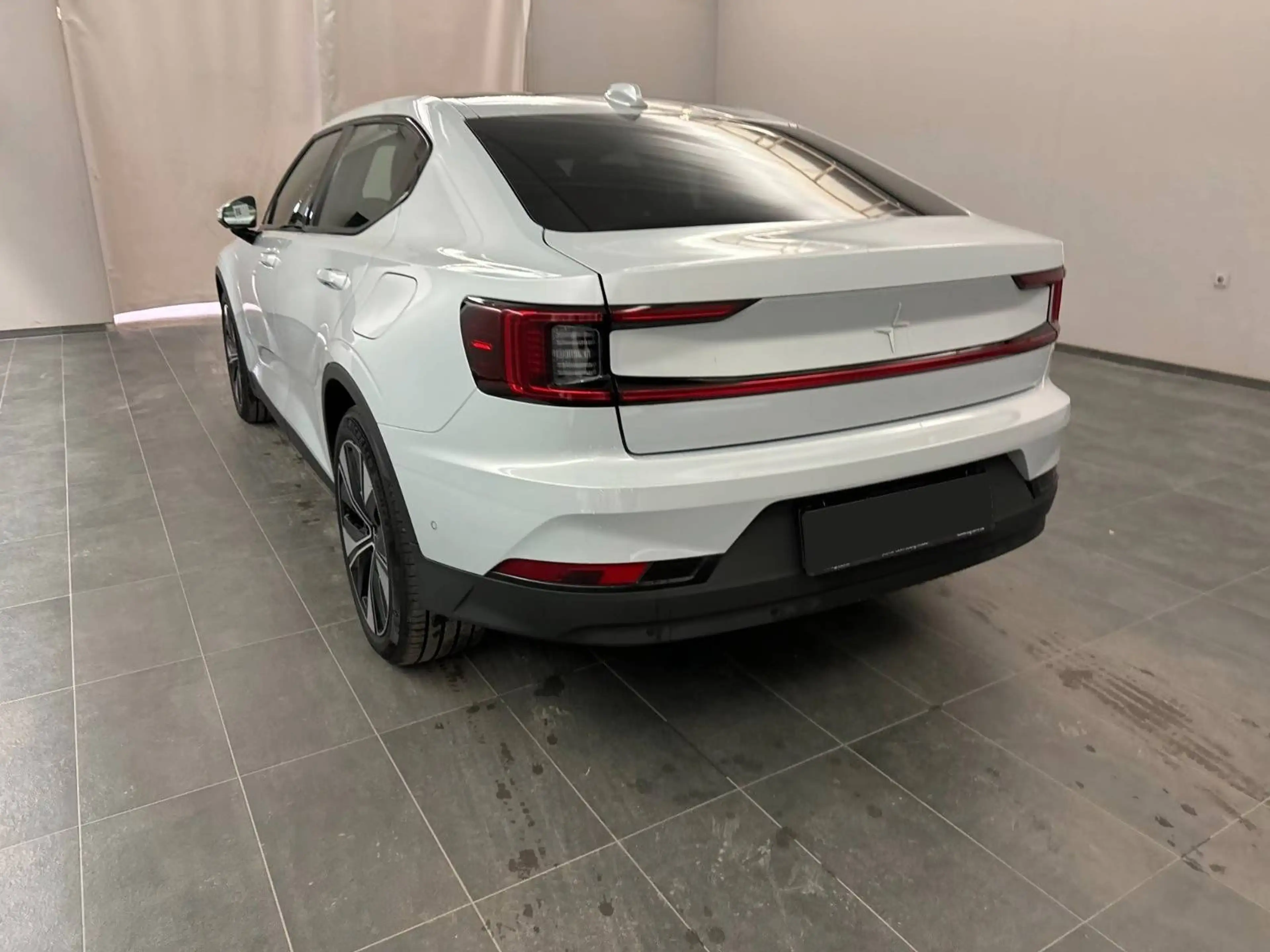 Polestar 2 Long Range Dual — photo 2