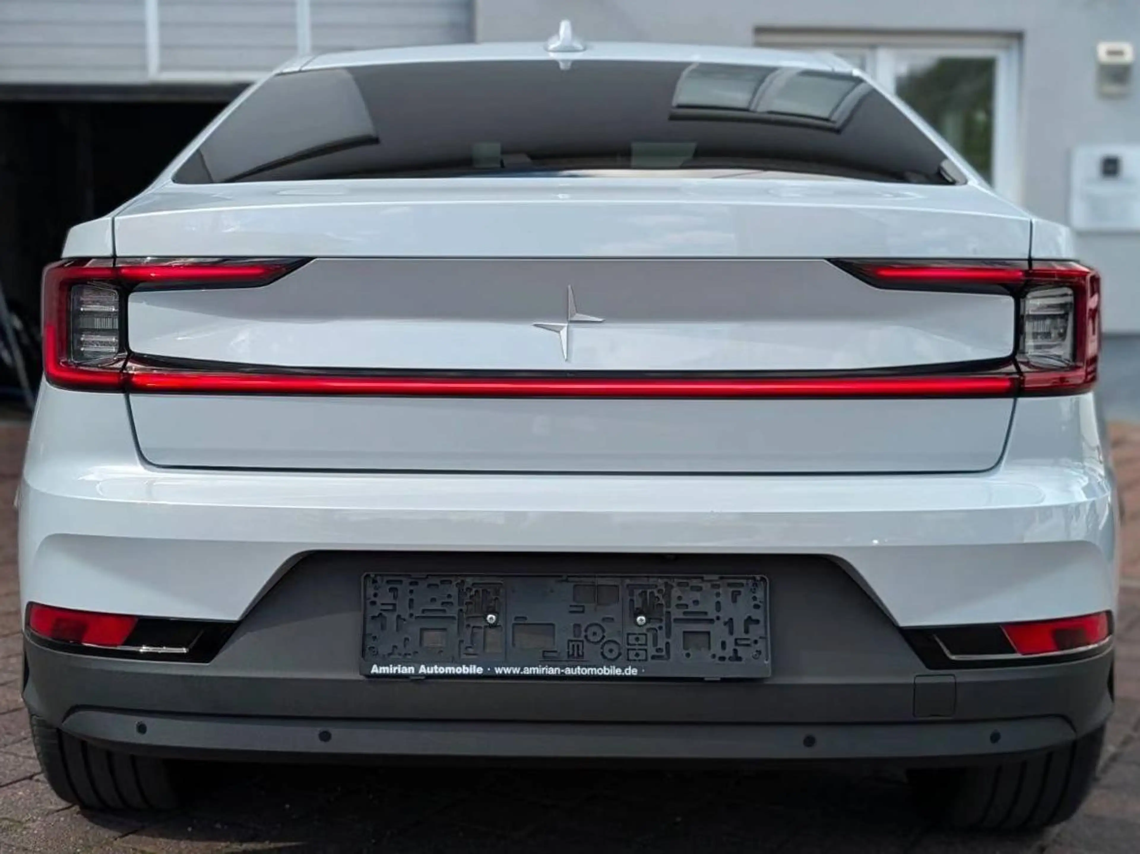 Polestar 2 Long Range Dual — photo 12