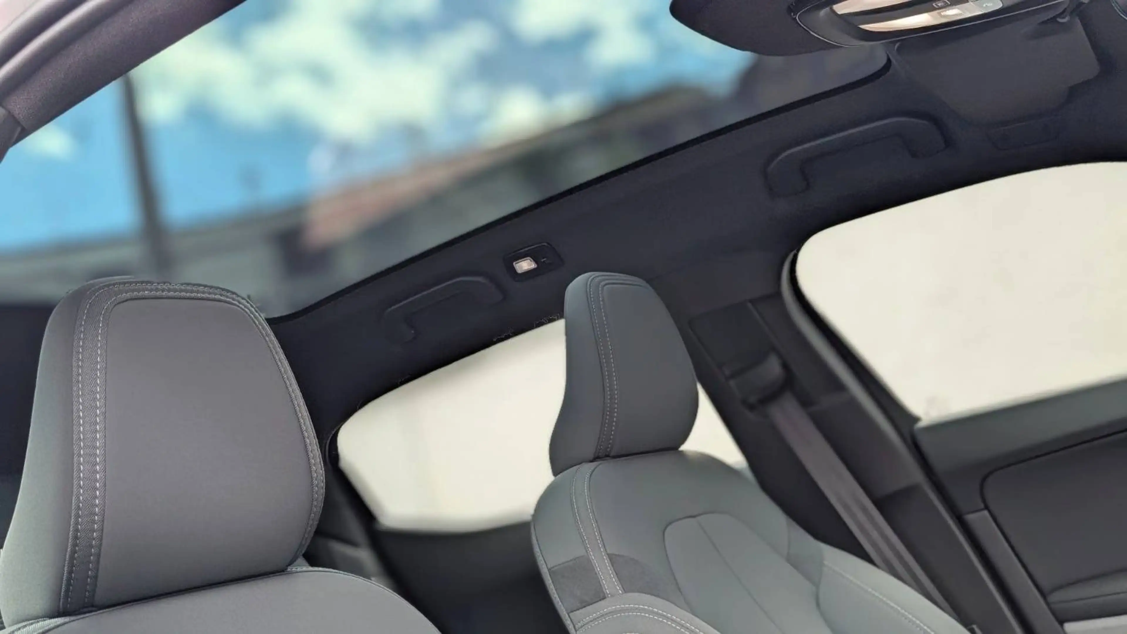 Polestar 2 Long Range Dual — photo 5