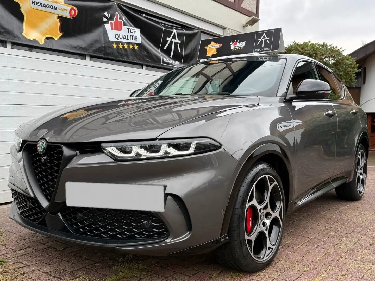Alfa Romeo Tonale Veloce 1.6 TD 130 Panorama, H.K., ACC,AHK Grau - 1