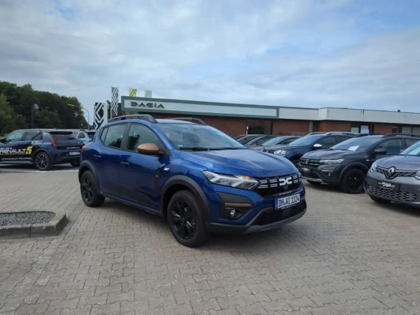 Dacia Sandero III 1.0 TCe 110 Stepway Extreme + Blau - 2