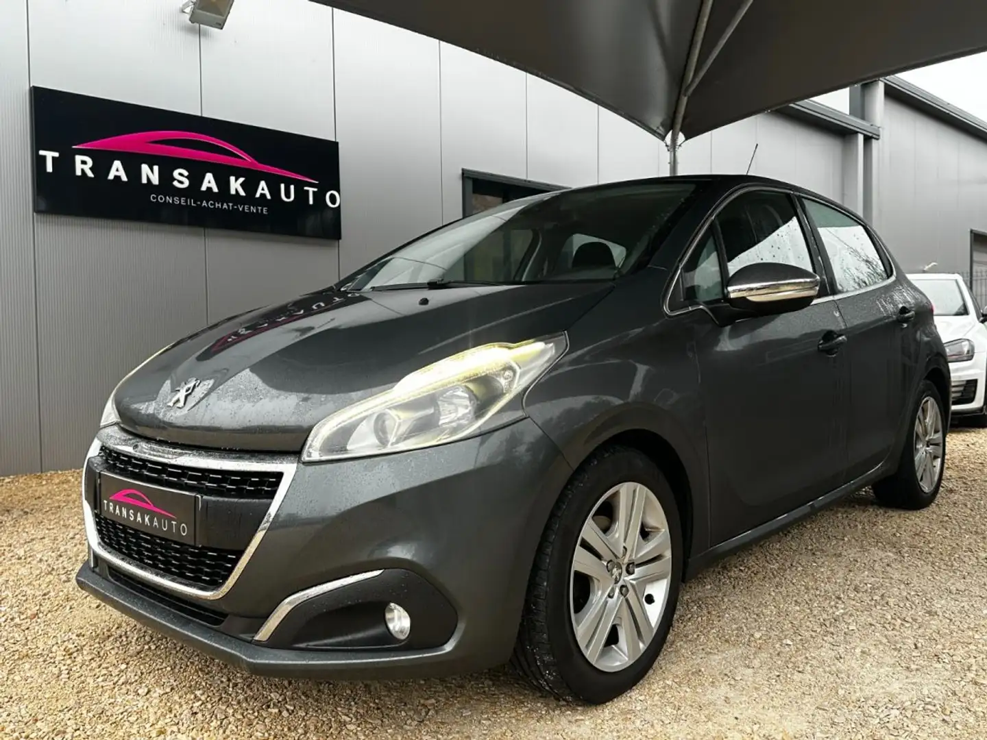 Peugeot 208 1.6 BlueHDi 100ch BVM5 Allure / CarPlay / Radar AR / GPS Gris - 1