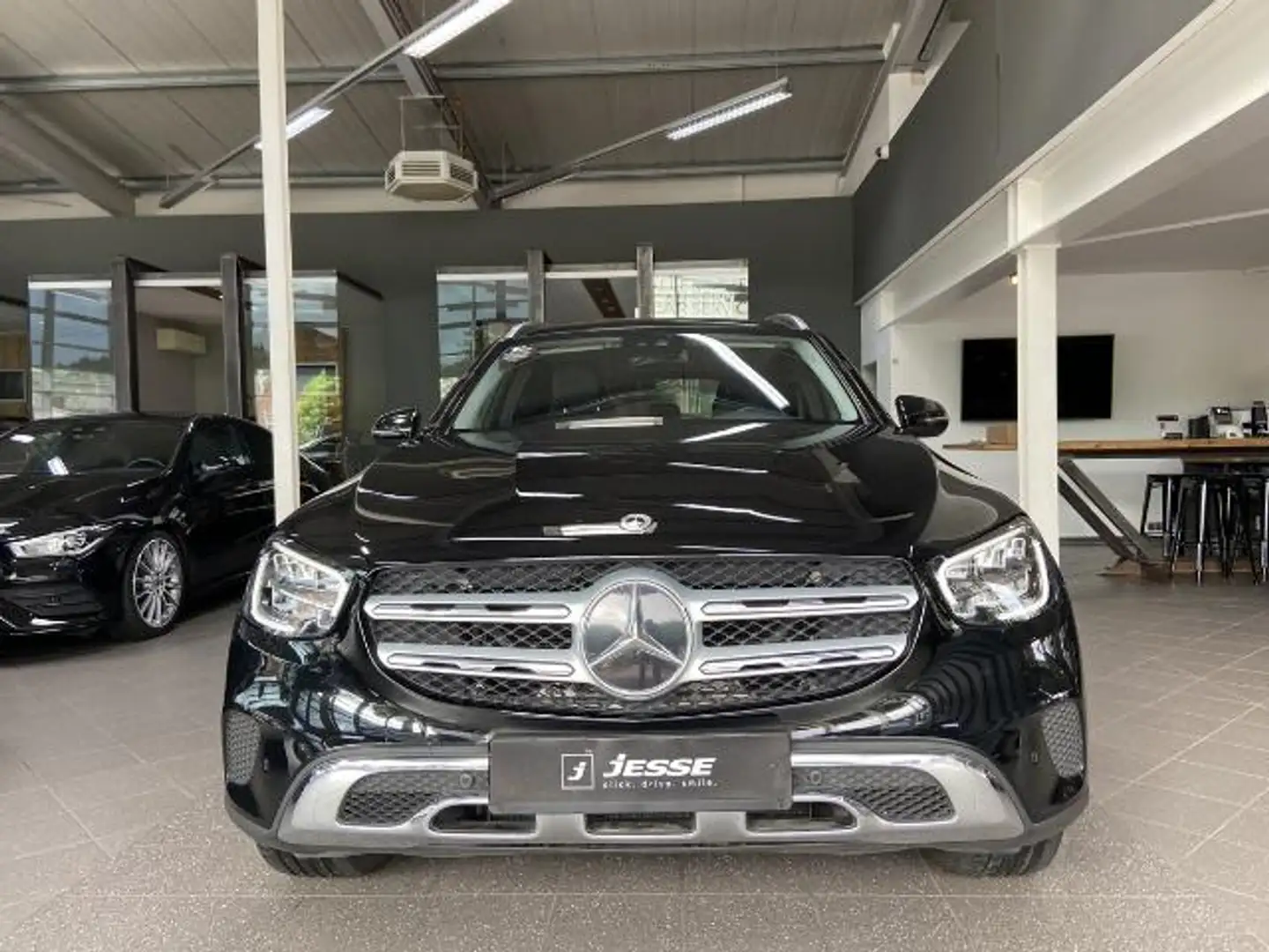 Mercedes-Benz GLC 220 d 4Matic AMG-Line LED MBUX Navi R.Cam Noir - 2