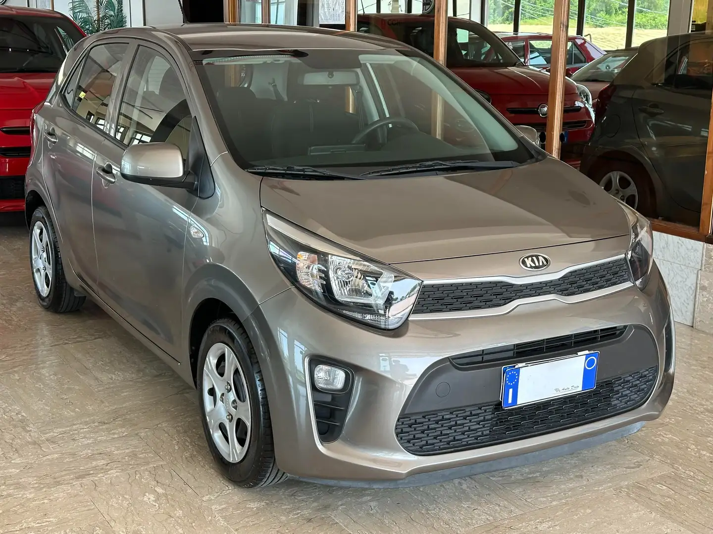 Kia Picanto 1.0 MPI 67 cv. ACTIVE Grijs - 2