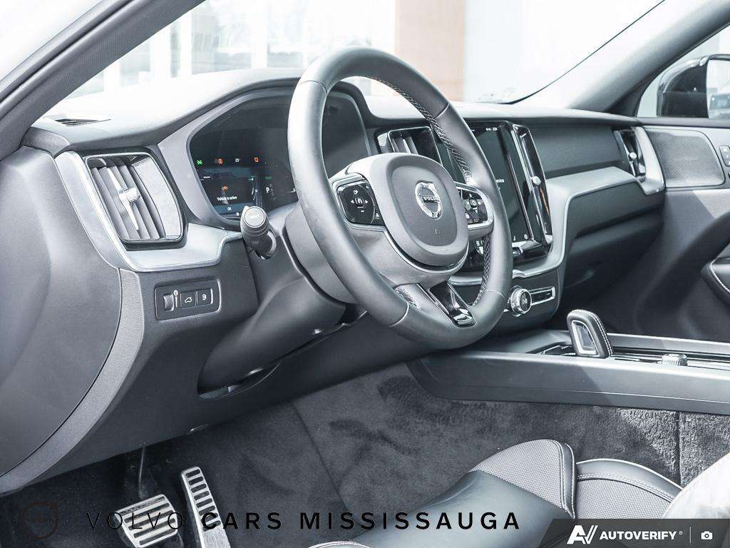 2022 Volvo XC60 Plug-In Hybrid thumb 13