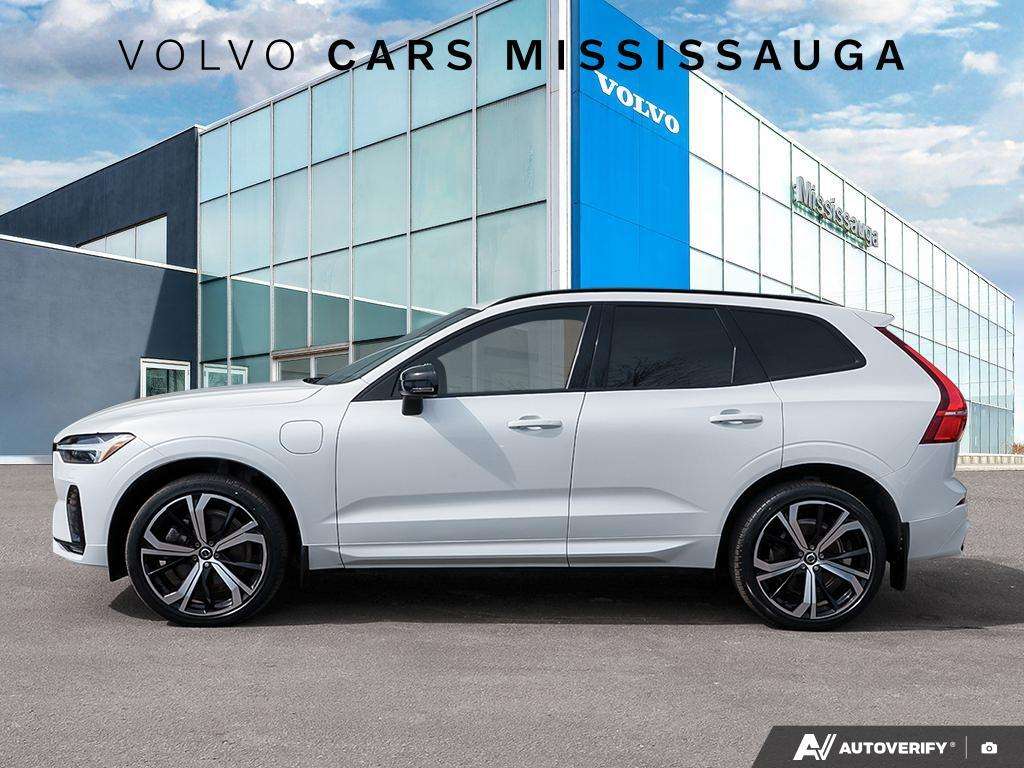 2022 Volvo XC60 Plug-In Hybrid alt 3