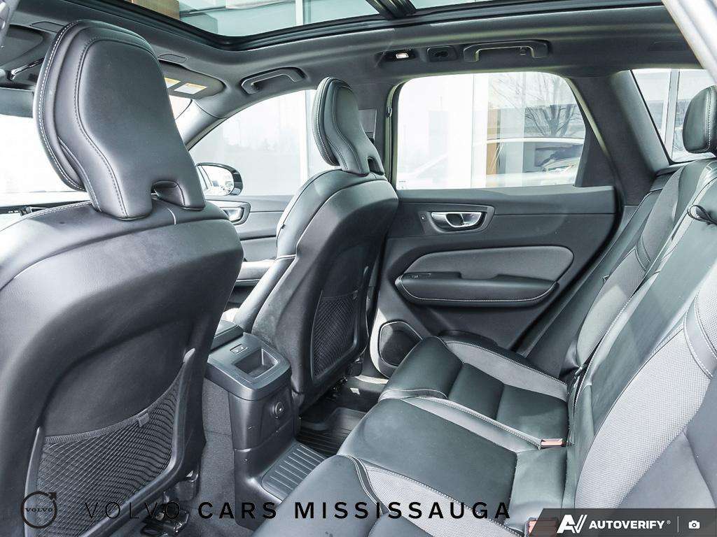 2022 Volvo XC60 Plug-In Hybrid thumb 24