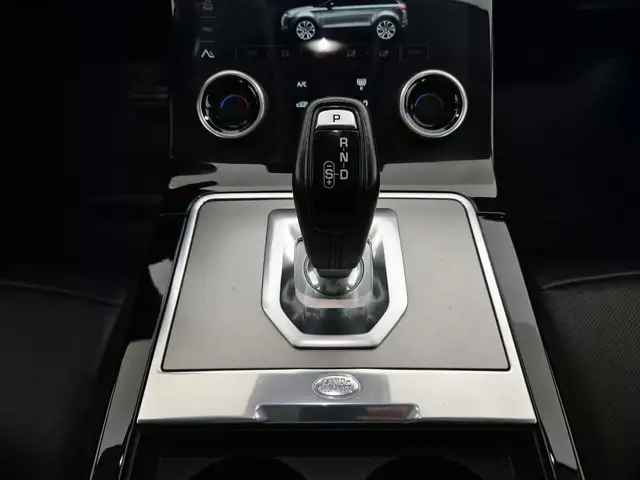 Land Rover Range Rover Evoque view 11