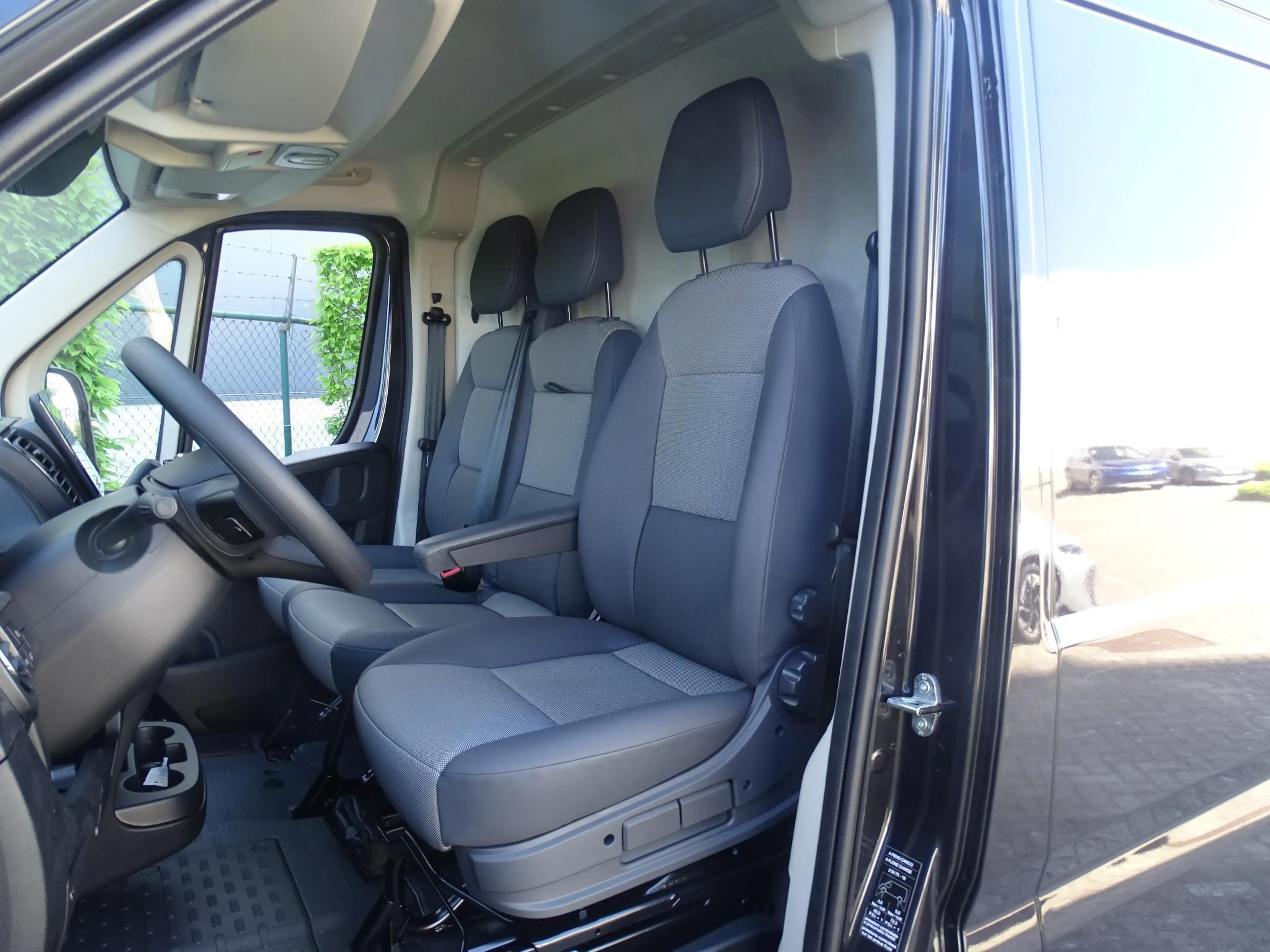Fiat Ducato 2.2 BlueHDI 180 Maxi L3-H2 35 AT8 — photo 7