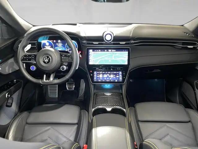 Maserati Grecale view 5