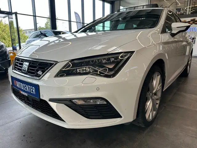 Seat Leon Leon view 4