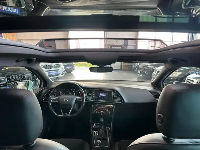 Seat Leon Leon view 6