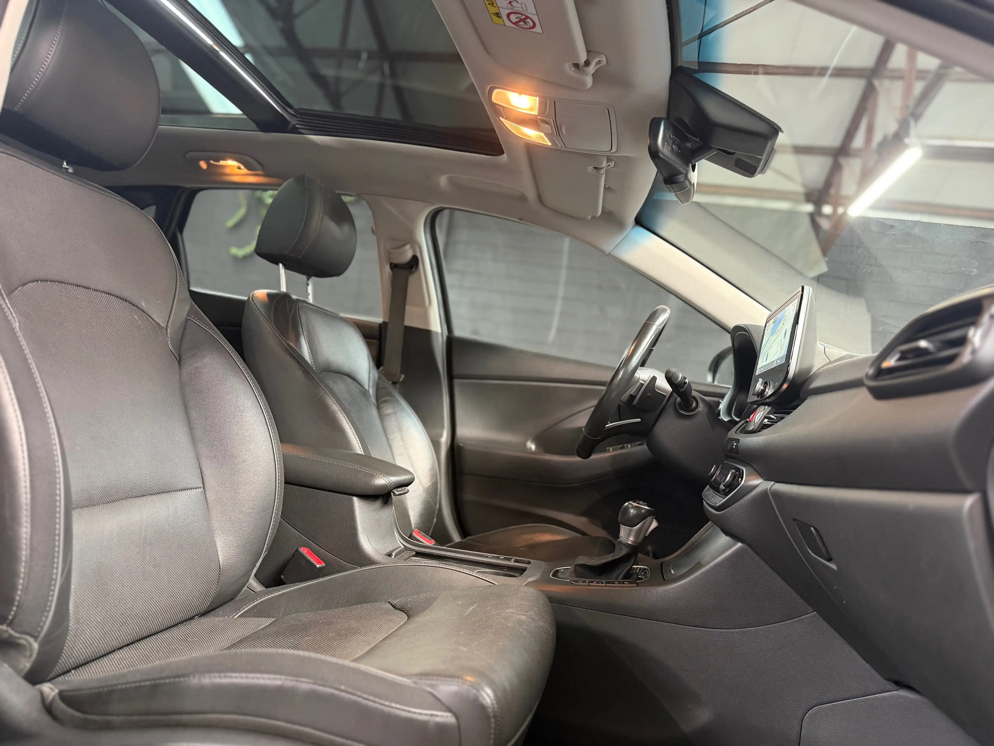 Hyundai i30 i30 1.6 CRDi MHEV * PANO * GPS * CAMERA * SG CH/CLIMATISE * VOLANT CH * — photo 12
