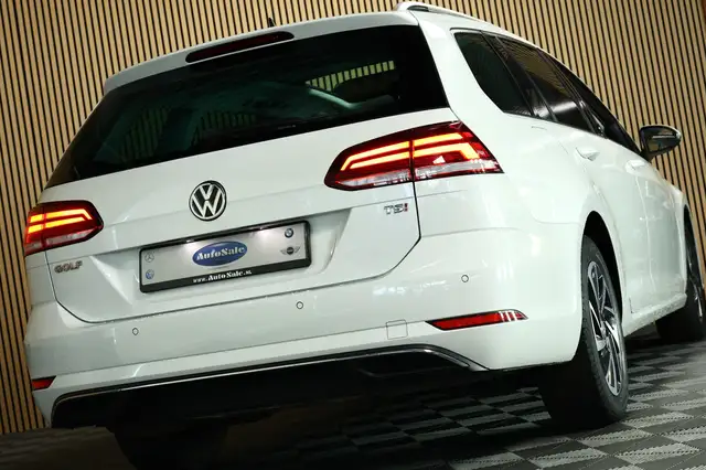 Volkswagen Golf view 7