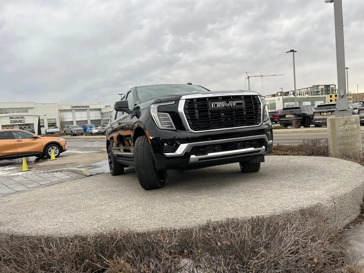 GMC Yukon снимка GMC Yukon