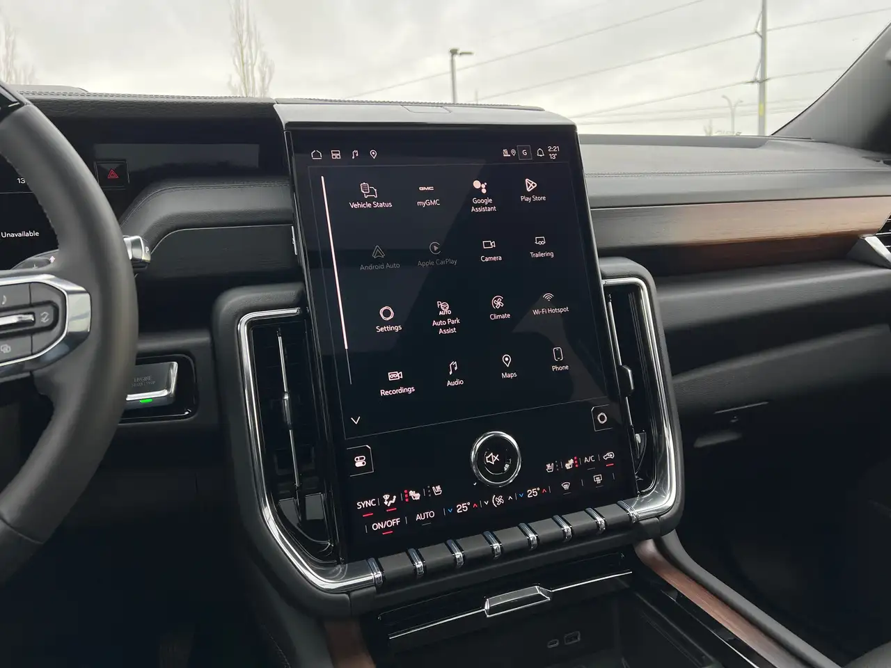 GMC Yukon снимка GMC Yukon