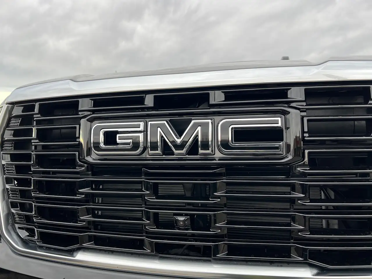 GMC Yukon снимка GMC Yukon