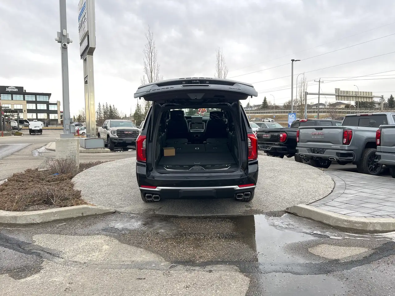 GMC Yukon снимка GMC Yukon
