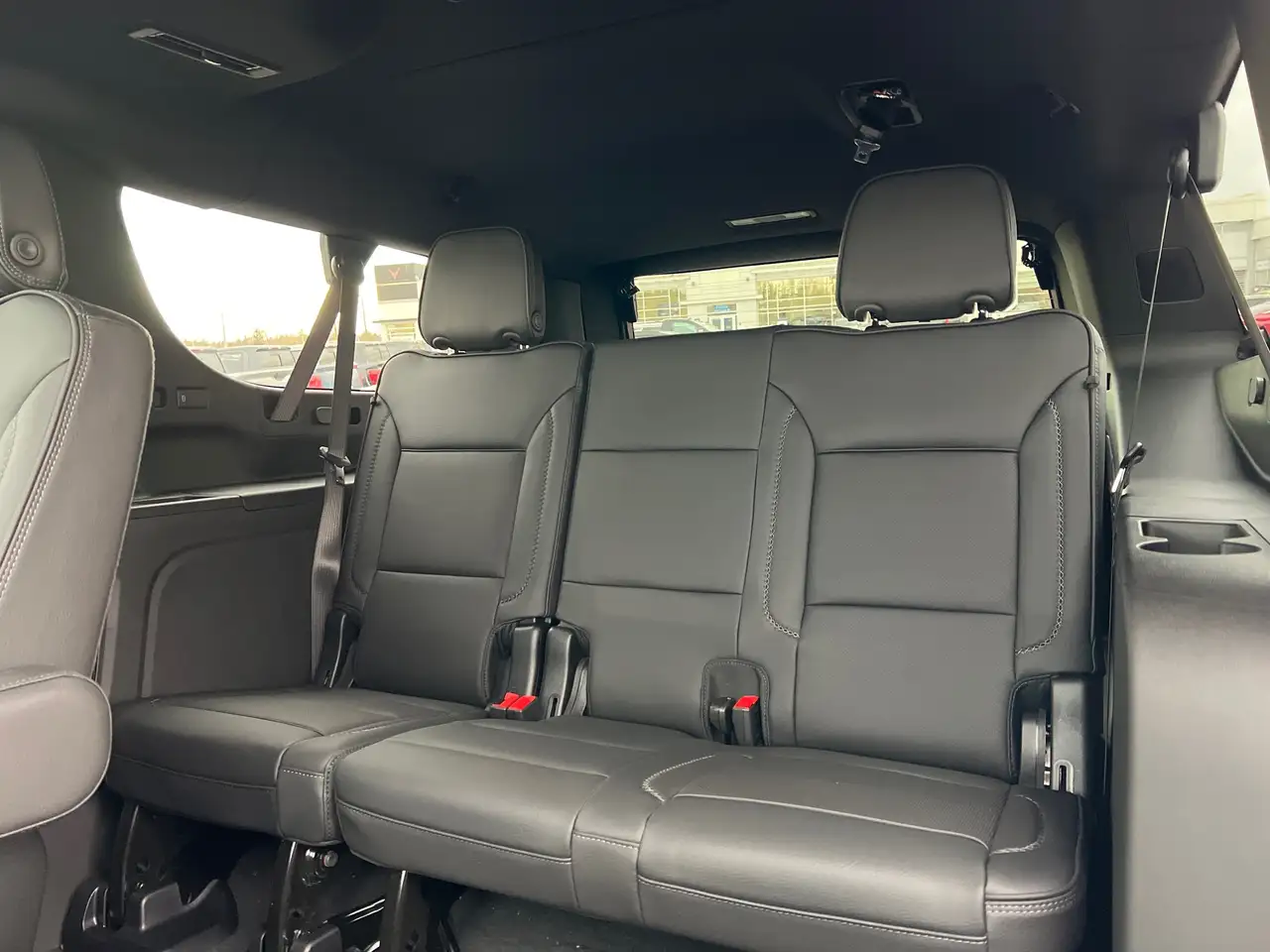 GMC Yukon снимка GMC Yukon