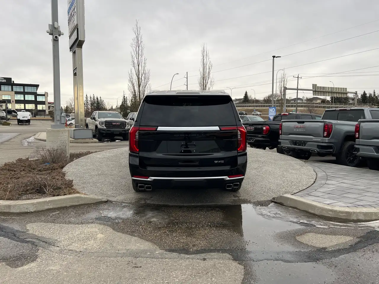 GMC Yukon снимка GMC Yukon