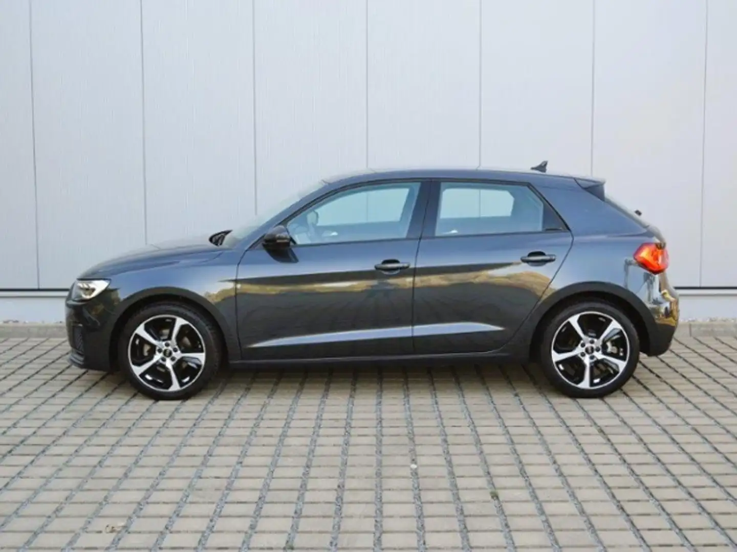 Audi A1 Sportback 30 TFSI Advanced /LED/NAVI/AVC/GRA/APS/ Grau - 2