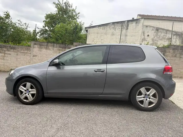 Volkswagen Golf view 5