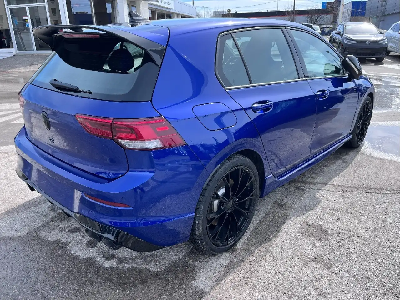 Volkswagen Golf R снимка Volkswagen Golf R