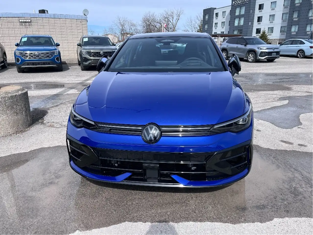 Volkswagen Golf R снимка Volkswagen Golf R