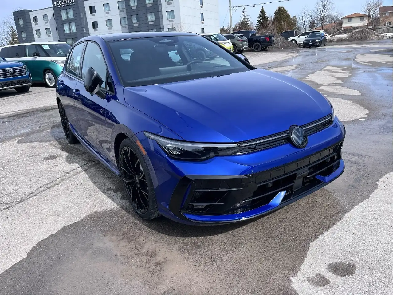 Volkswagen Golf R снимка Volkswagen Golf R