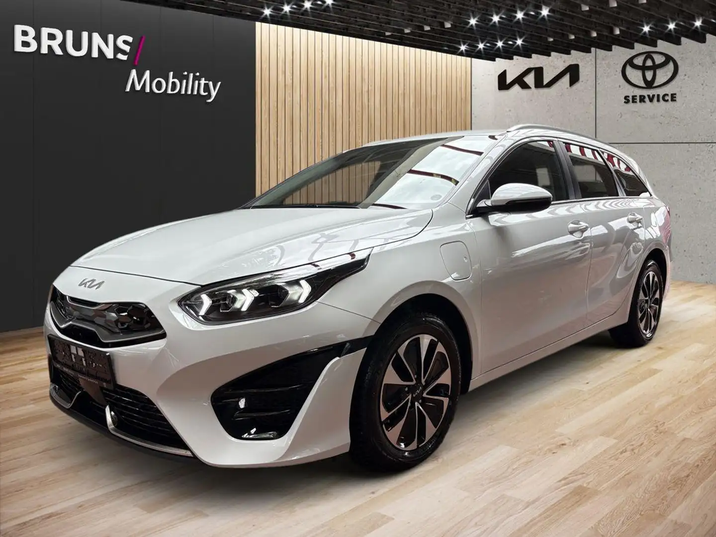 Kia Ceed SW / cee'd SW Ceed SW 1.6 PHEV Spirit Navi Kamera Sitzheizung Alb - 2