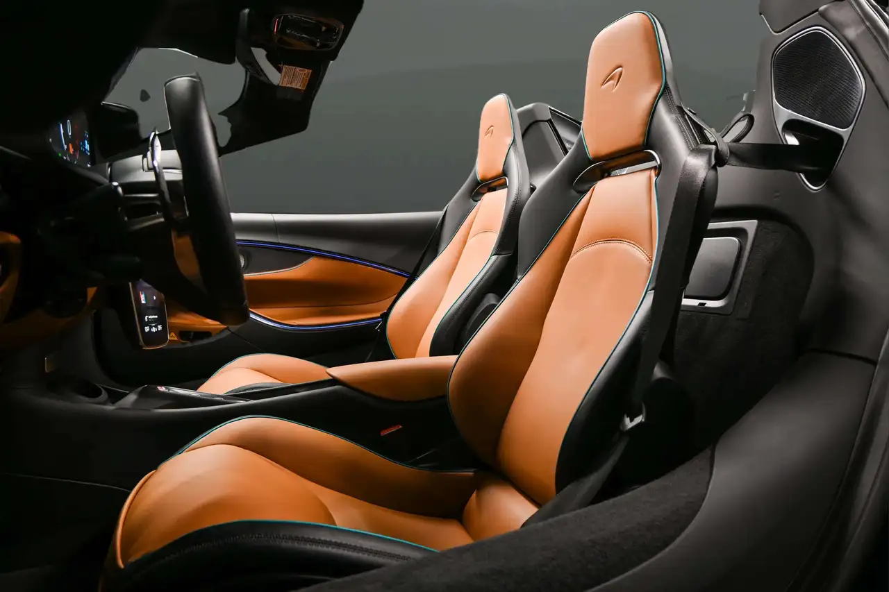 McLaren Artura fotografie McLaren Artura