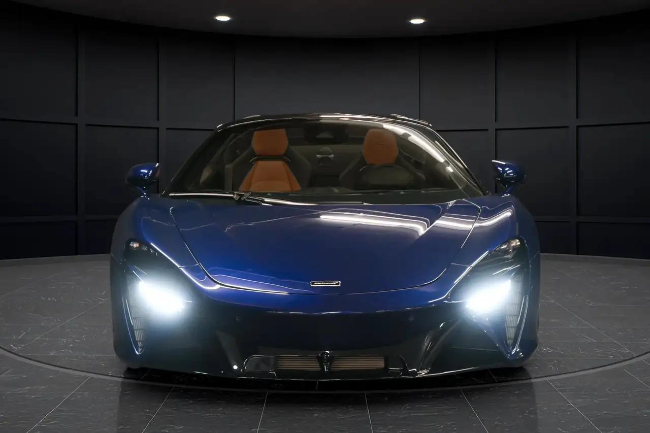 McLaren Artura fotografie McLaren Artura