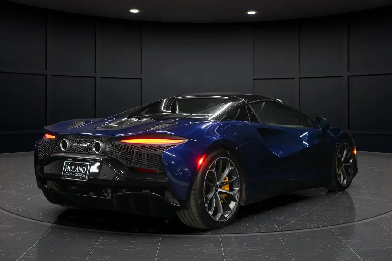 McLaren Artura fotografie McLaren Artura