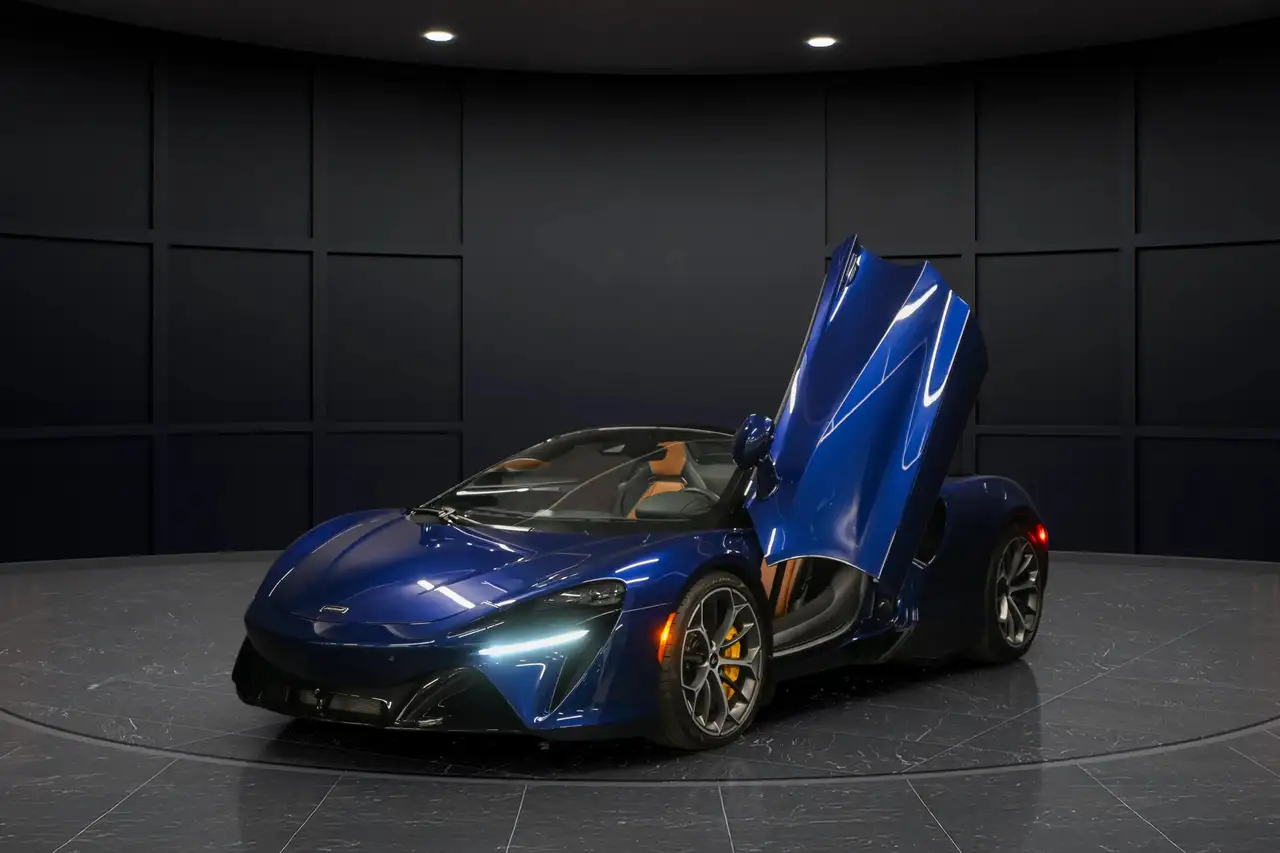 McLaren Artura fotografie McLaren Artura